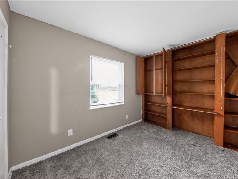 312 Porter Drive, Englewood, OH 45322 Photo 9