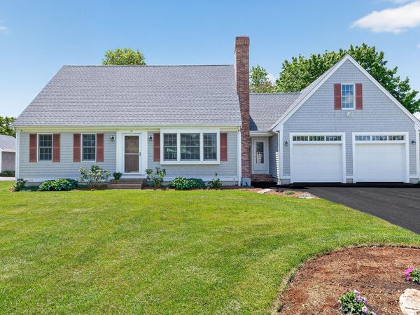 21 Caseys Way, East Falmouth, MA 02536