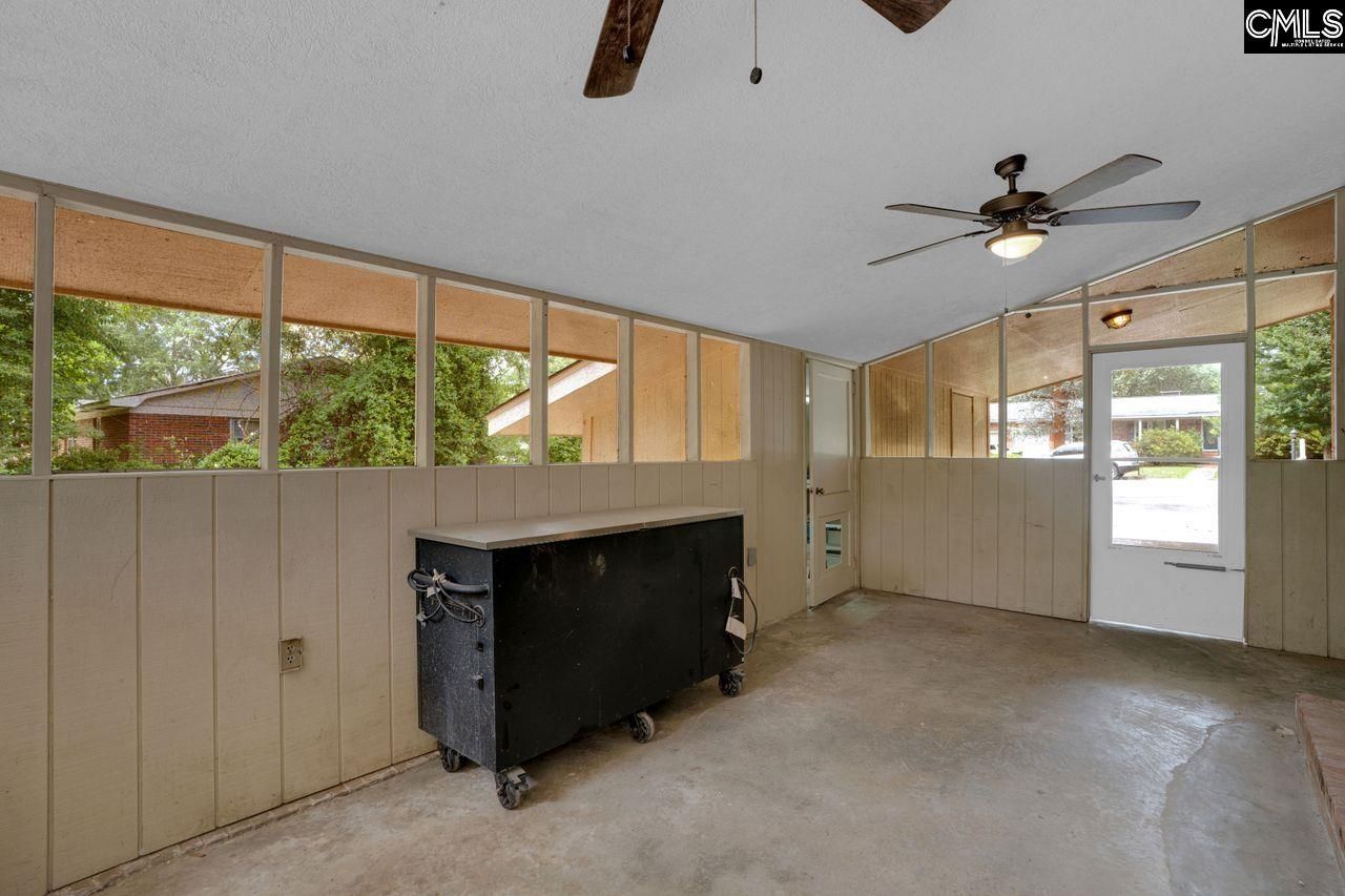 7005 John Edward Street Photo 6