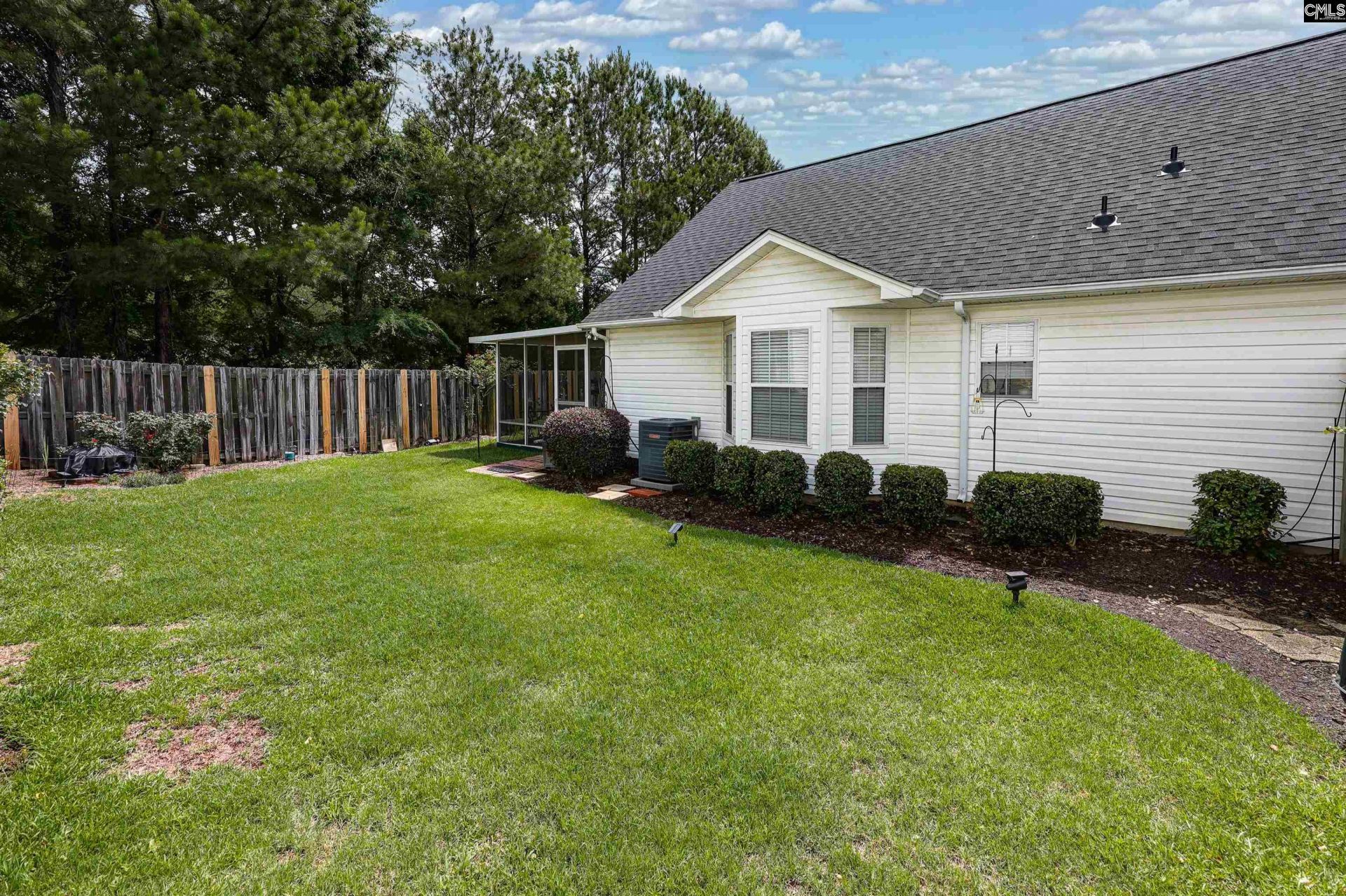 1033 Ivy Green Circle  Photo 19