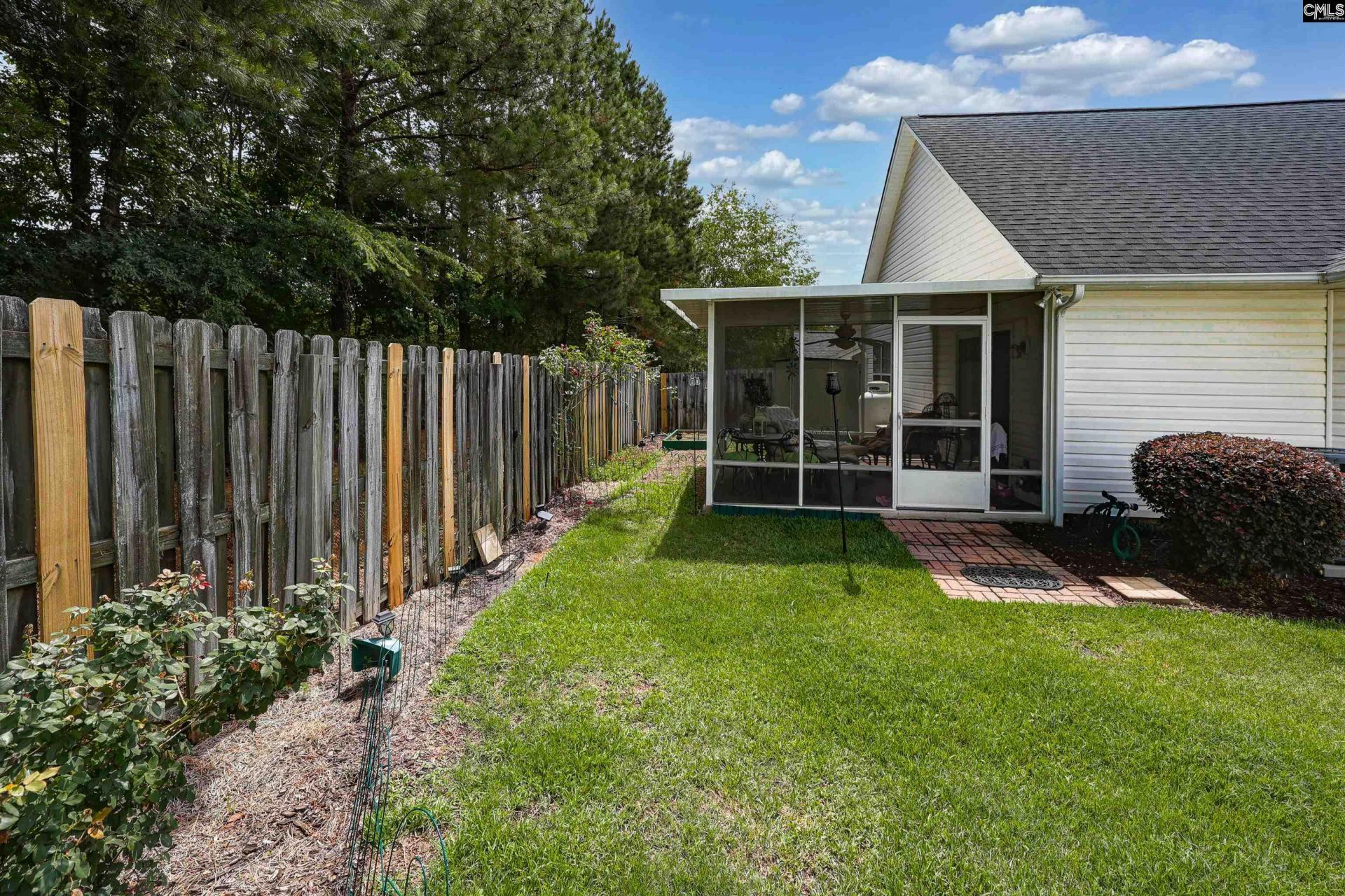 1033 Ivy Green Circle  Photo 20