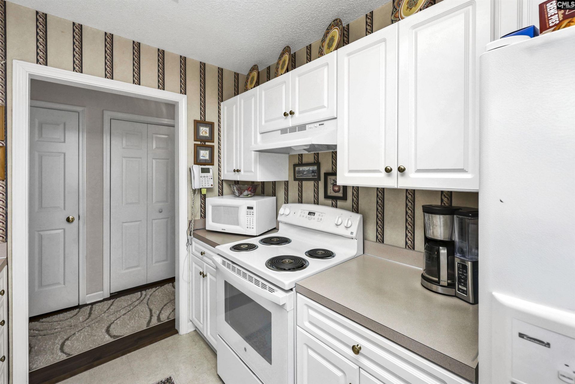 1033 Ivy Green Circle  Photo 38