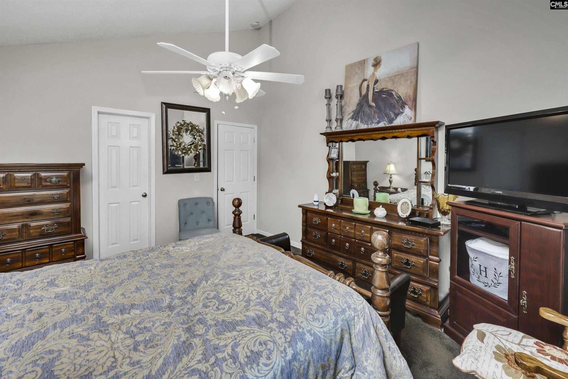 1033 Ivy Green Circle  Photo 6