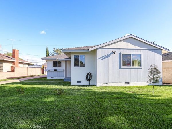 1802 W Martha, Santa Ana, CA 92706