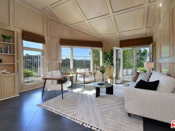 3635 Fawndale Place, Sherman Oaks, CA 91403