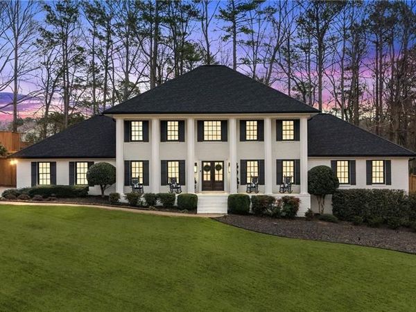 5339 Trowbridge Drive, Dunwoody, GA 30338