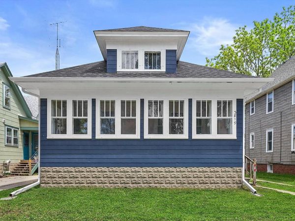 3819 10th AVENUE, Kenosha, WI 53140