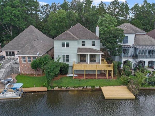 202 40th Pl, Hattiesburg, MS 39402