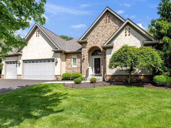6991 Carroll Circle , Unit 32, Blacklick, OH 43004