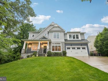 2336 N OAK STREET, FALLS CHURCH, VA 22046