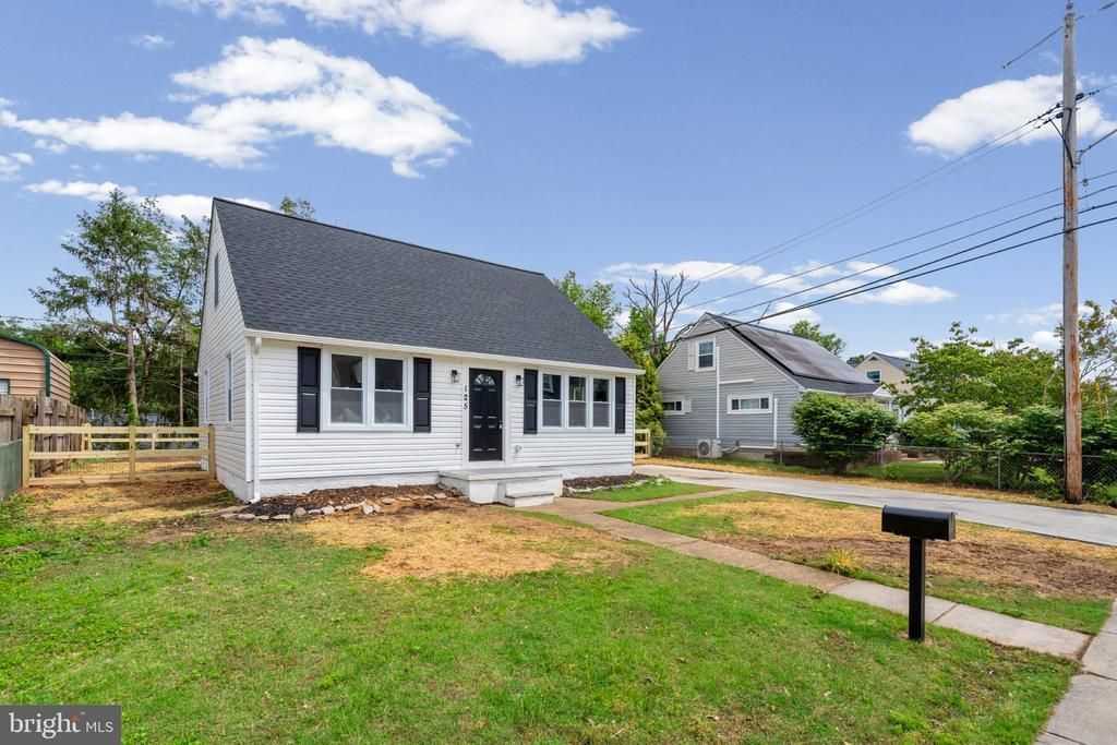 125 Bliss Lane, Glen Burnie, MD 21060 Main Photo