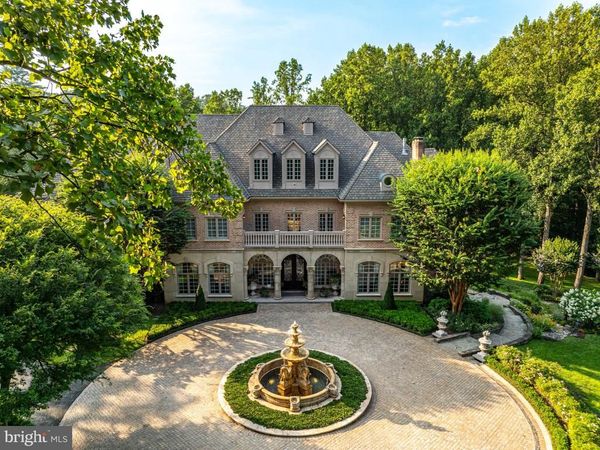 9120 MINE RUN DRIVE, GREAT FALLS, VA 22066