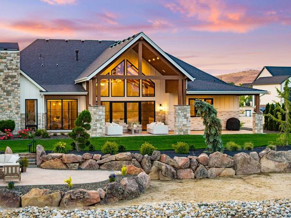 3584 N Harvest Moon Way, Eagle, ID 83616