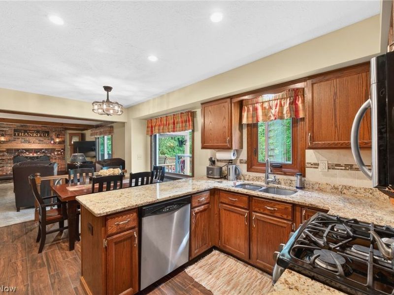 10178 Huntington Park Drive, Strongsville, OH 44136 Photo 11
