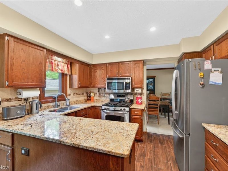 10178 Huntington Park Drive, Strongsville, OH 44136 Photo 12