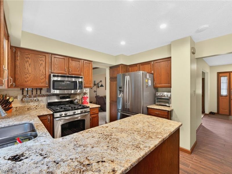 10178 Huntington Park Drive, Strongsville, OH 44136 Photo 13