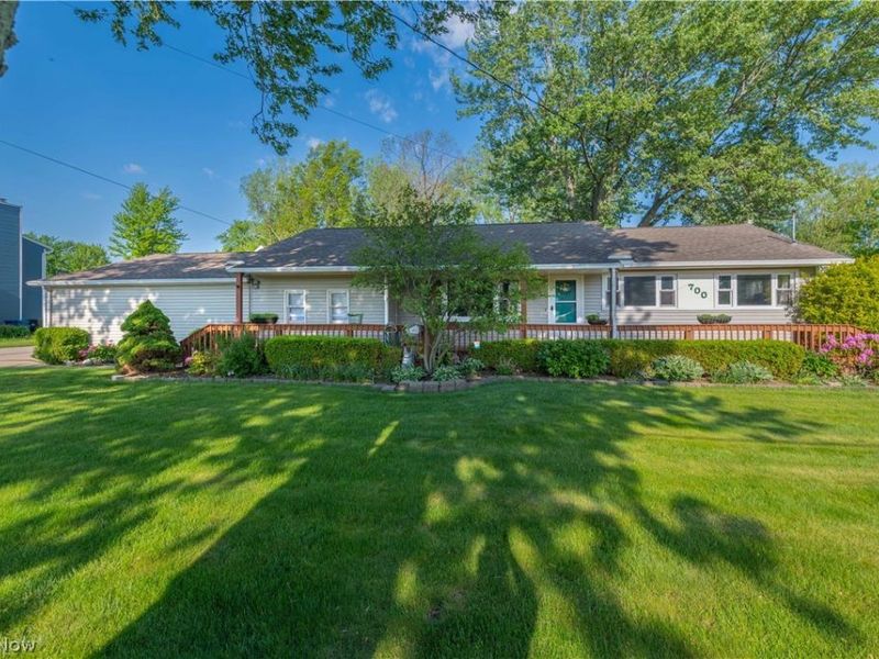 700 Harris Road, Sheffield Lake, OH 44054 Photo 1