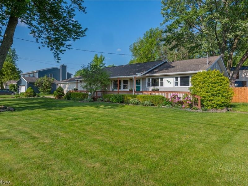 700 Harris Road, Sheffield Lake, OH 44054 Photo 2