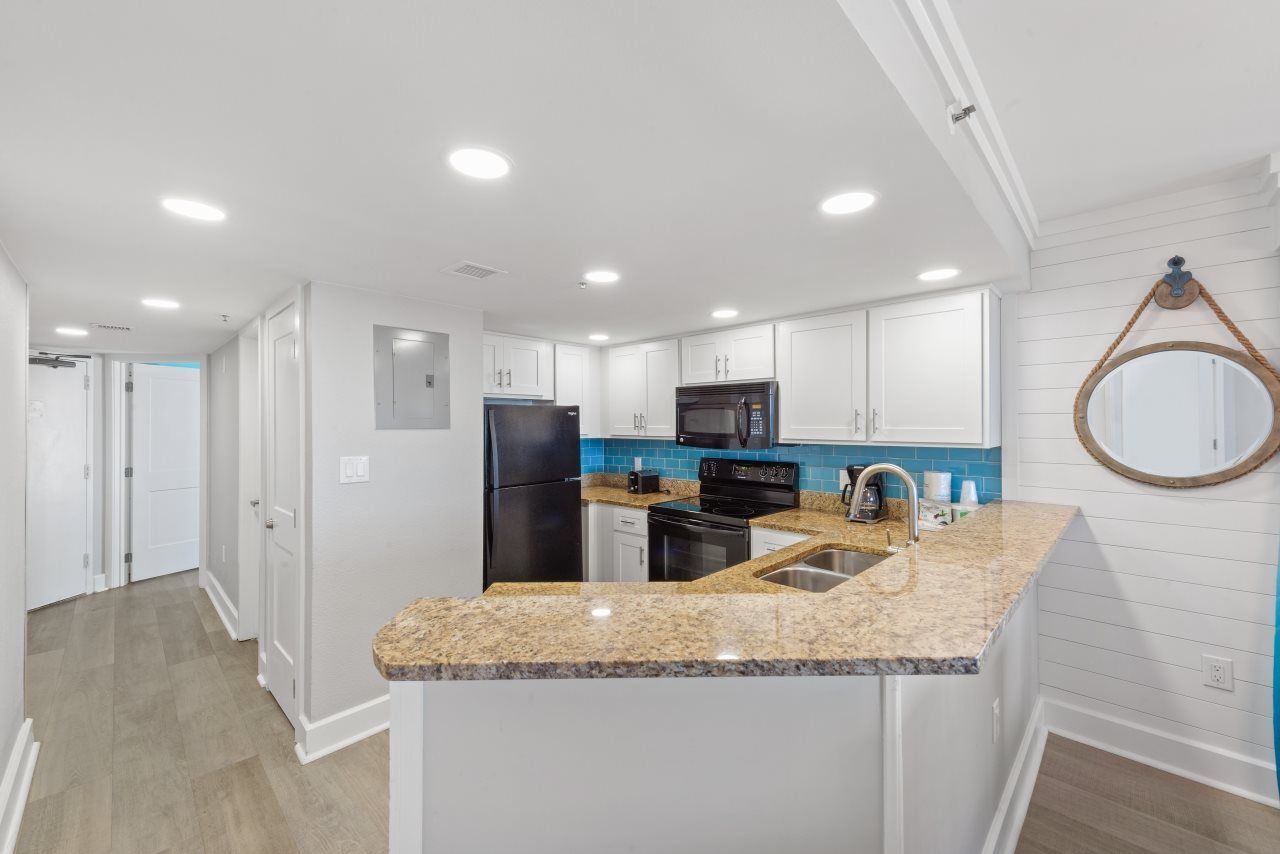 7200 N Ocean Blvd.  Photo 7