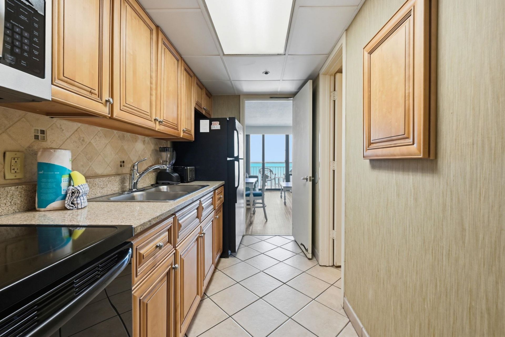 3000 N Ocean Blvd.  Photo 12