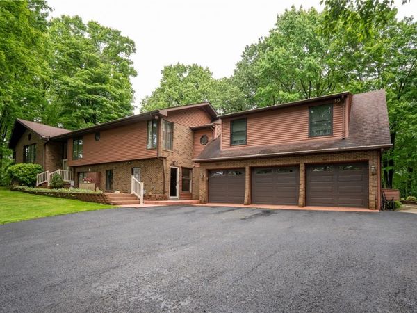 133 Windswept Dr, Latrobe, PA 15650