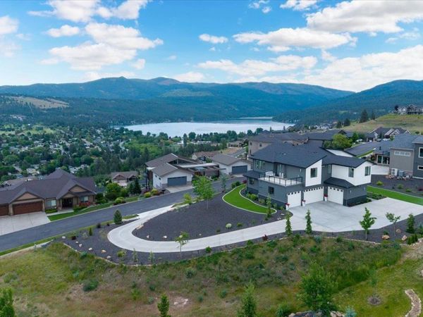 175 N Chief Garry Dr, Liberty Lake, WA 99019