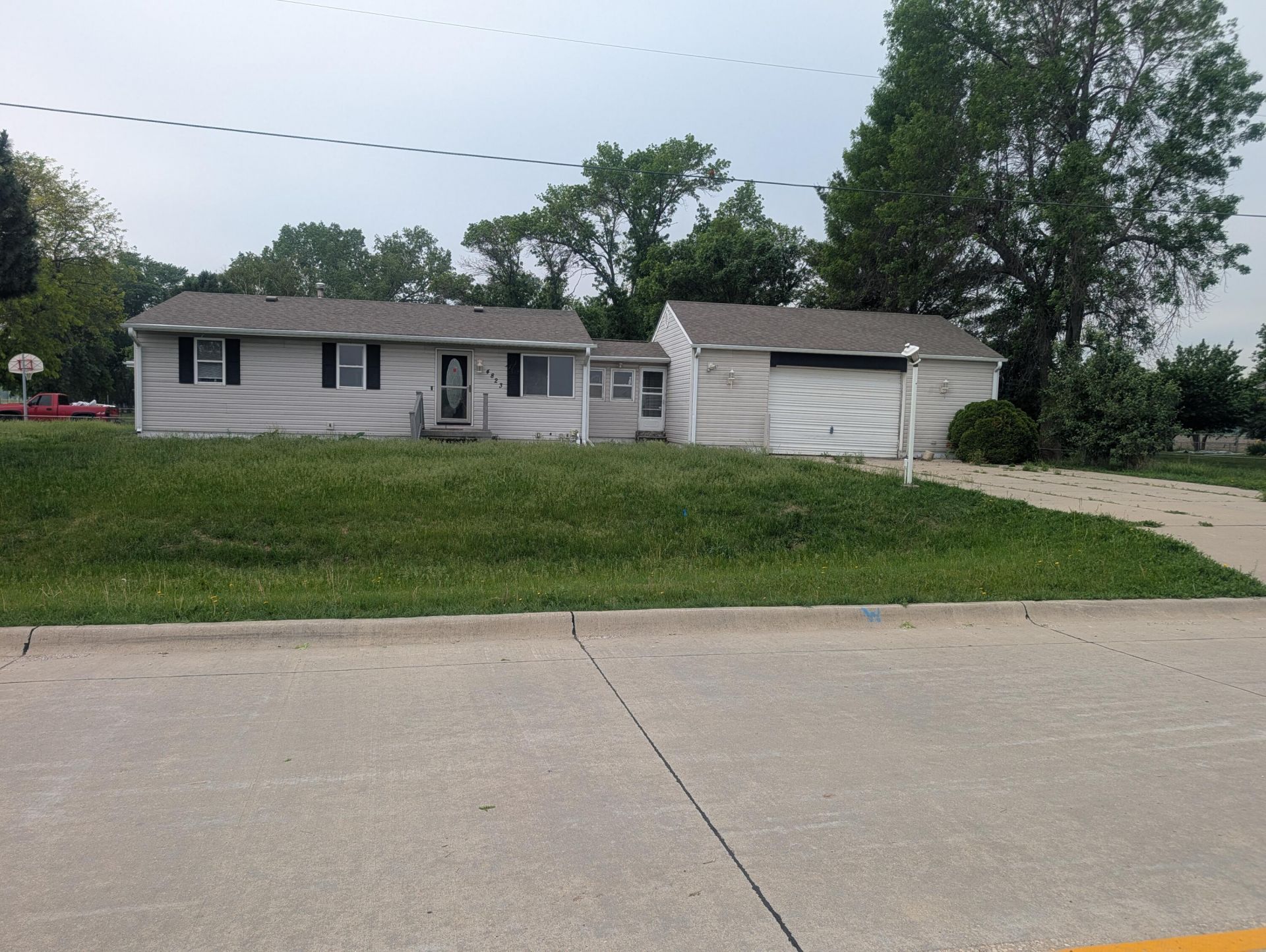 4823 Gifford Road, Council Bluffs, IA 51501 Main Photo
