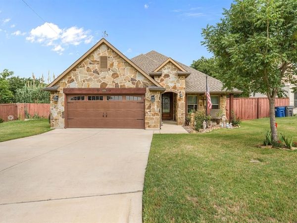 606 Hillside Circle, Little Elm, TX 75068