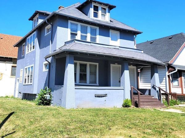 2701 N 37th STREET, Unit 2703, Milwaukee, WI 53210