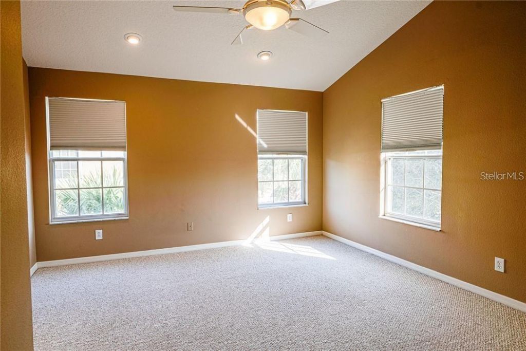 3043 Pointeview Drive, Tampa, FL 33611 Photo