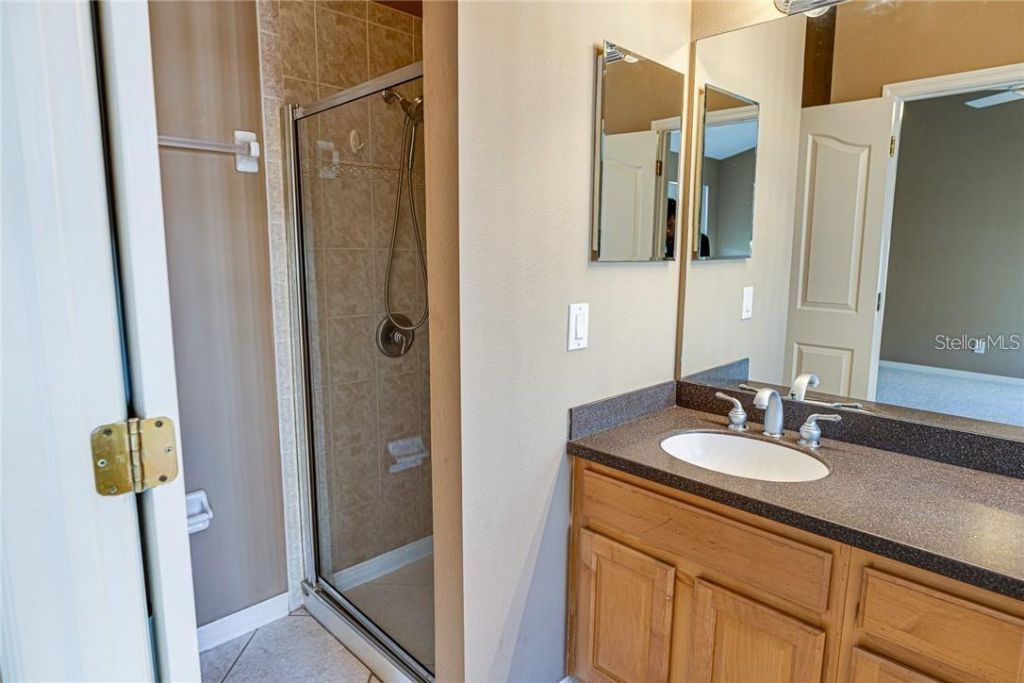 3043 Pointeview Drive, Tampa, FL 33611 Photo