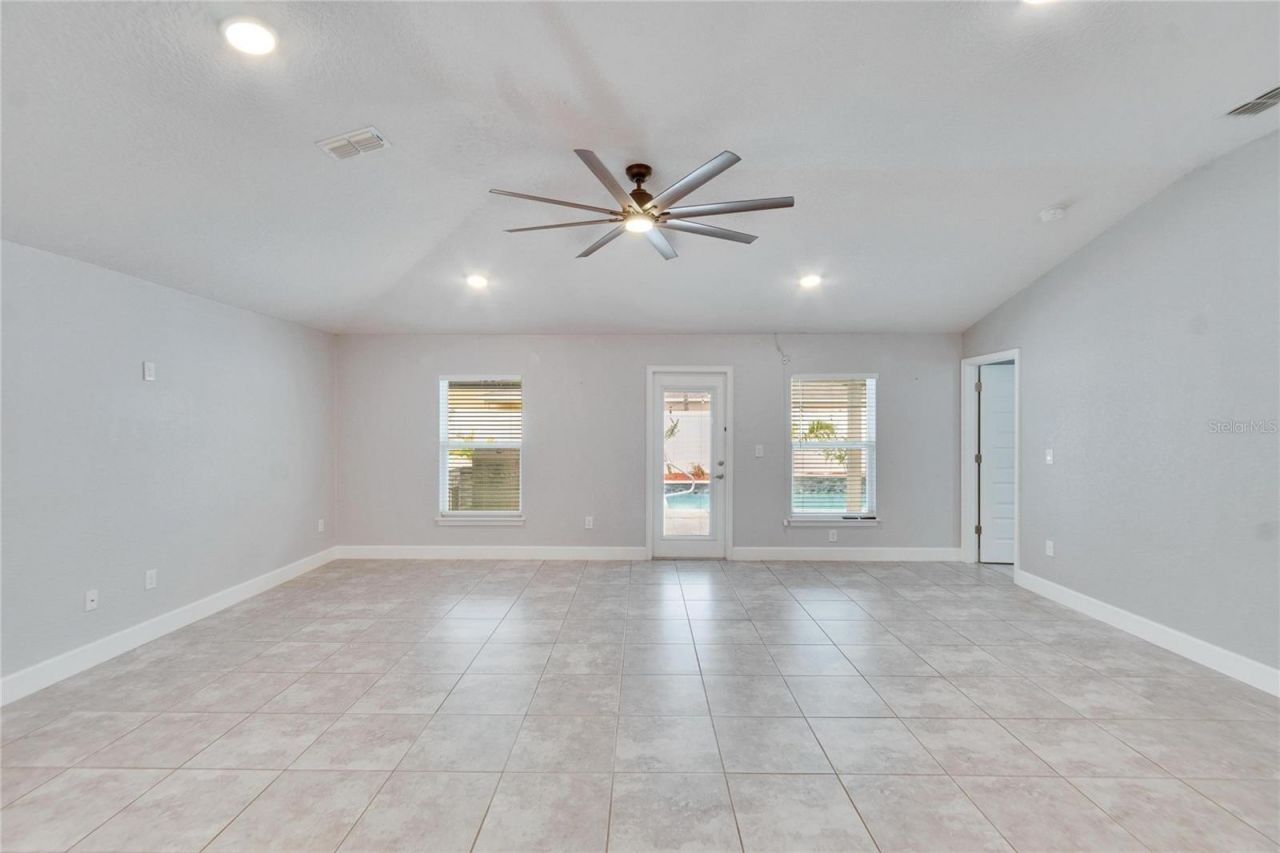 14525 Scottburgh Glen Drive, Wimauma, FL 33598 Photo