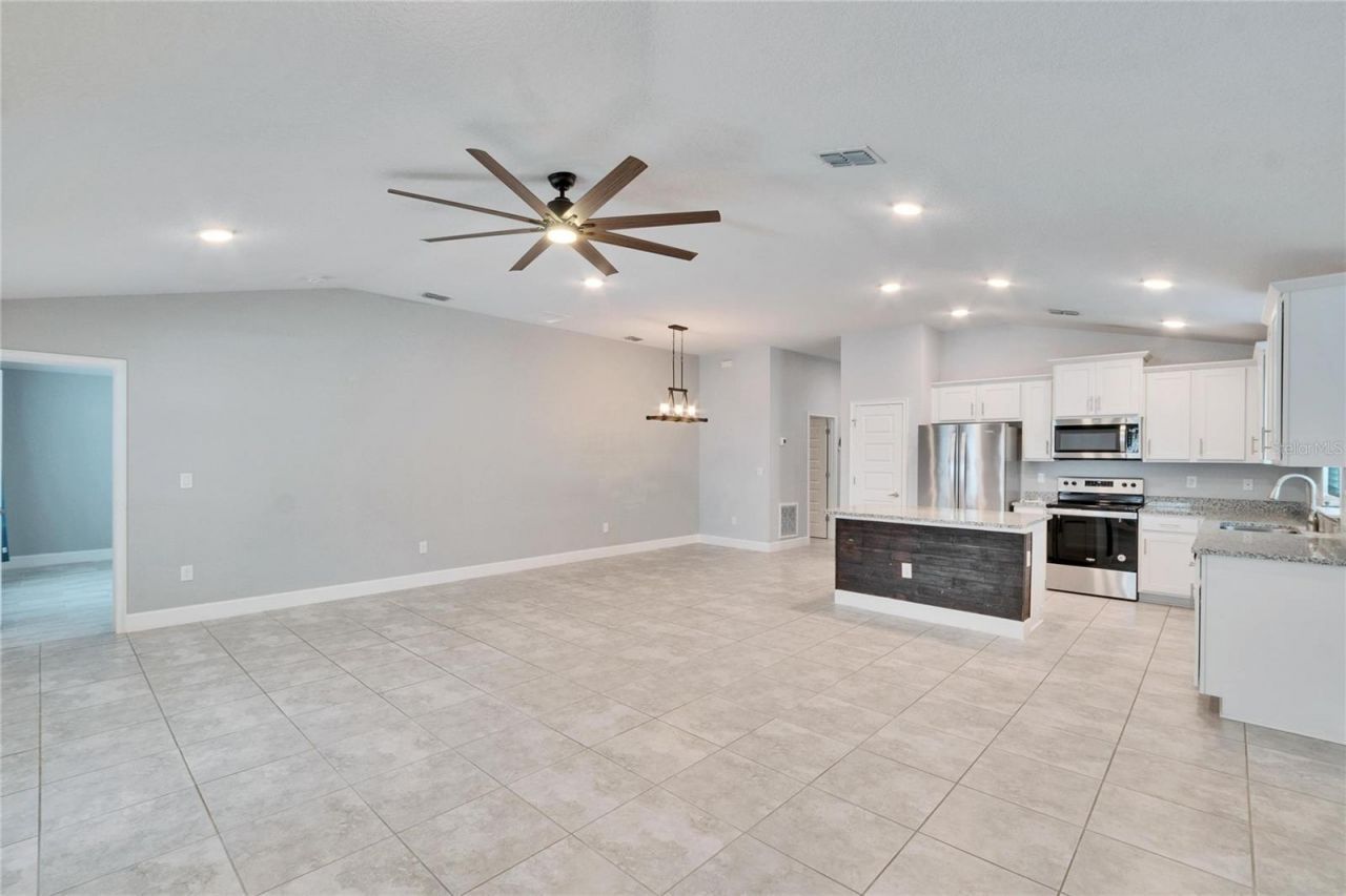 14525 Scottburgh Glen Drive, Wimauma, FL 33598 Photo