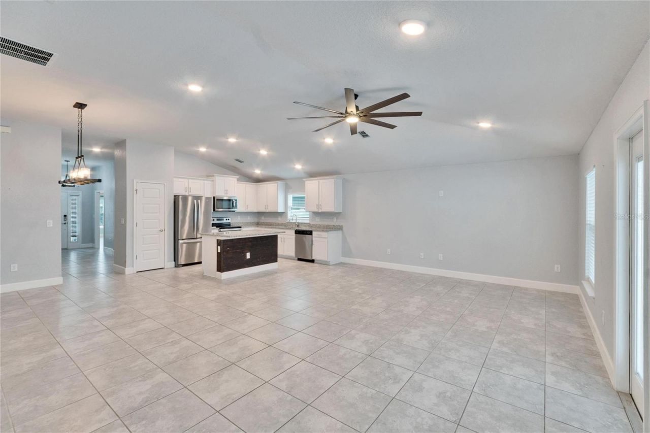 14525 Scottburgh Glen Drive, Wimauma, FL 33598 Photo