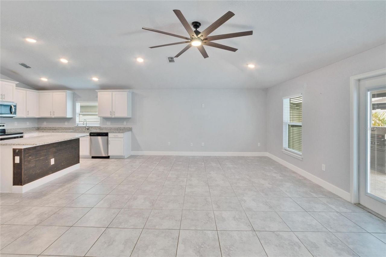 14525 Scottburgh Glen Drive, Wimauma, FL 33598 Photo