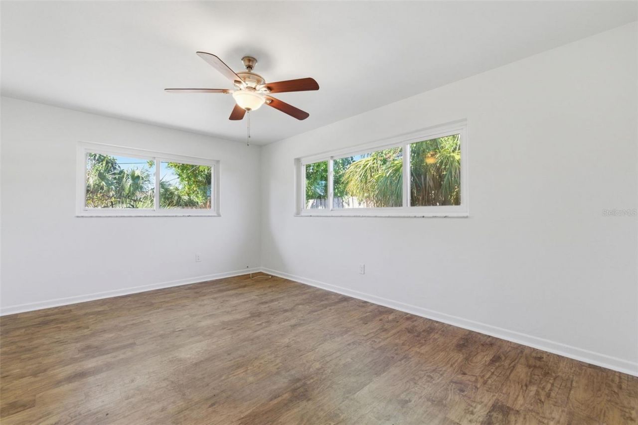 1344 62nd Place S, Saint Petersburg, FL 33705 Photo