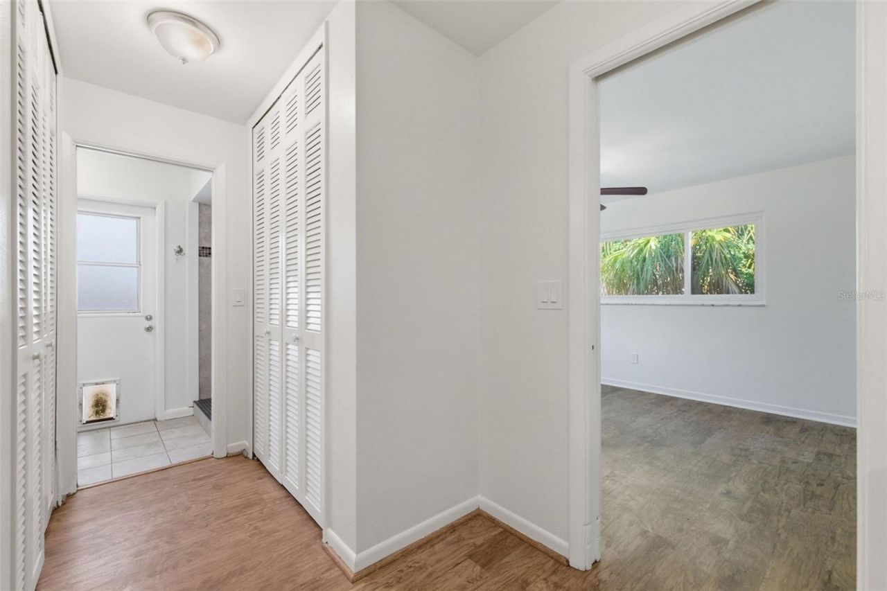 1344 62nd Place S, Saint Petersburg, FL 33705 Photo