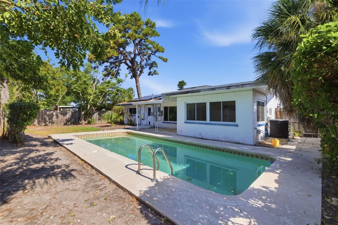 1344 62nd Place S, Saint Petersburg, FL 33705 Photo