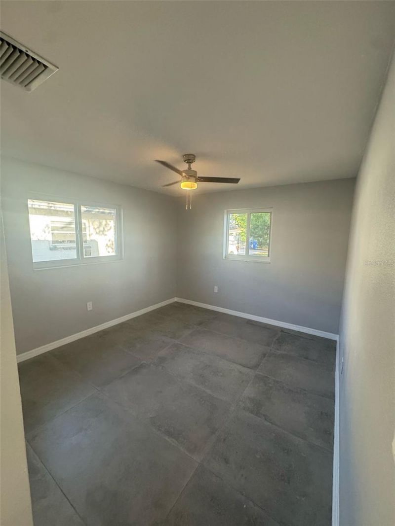 342 51st Avenue N, Saint Petersburg, FL 33703 Photo