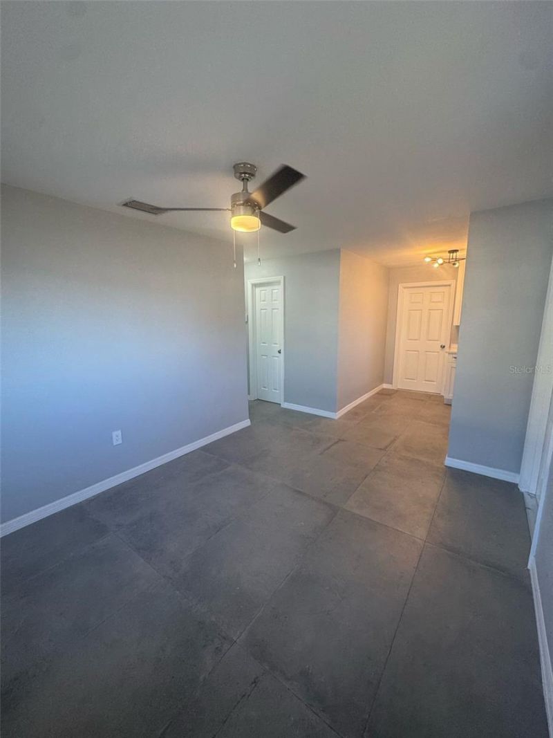 342 51st Avenue N, Saint Petersburg, FL 33703 Photo