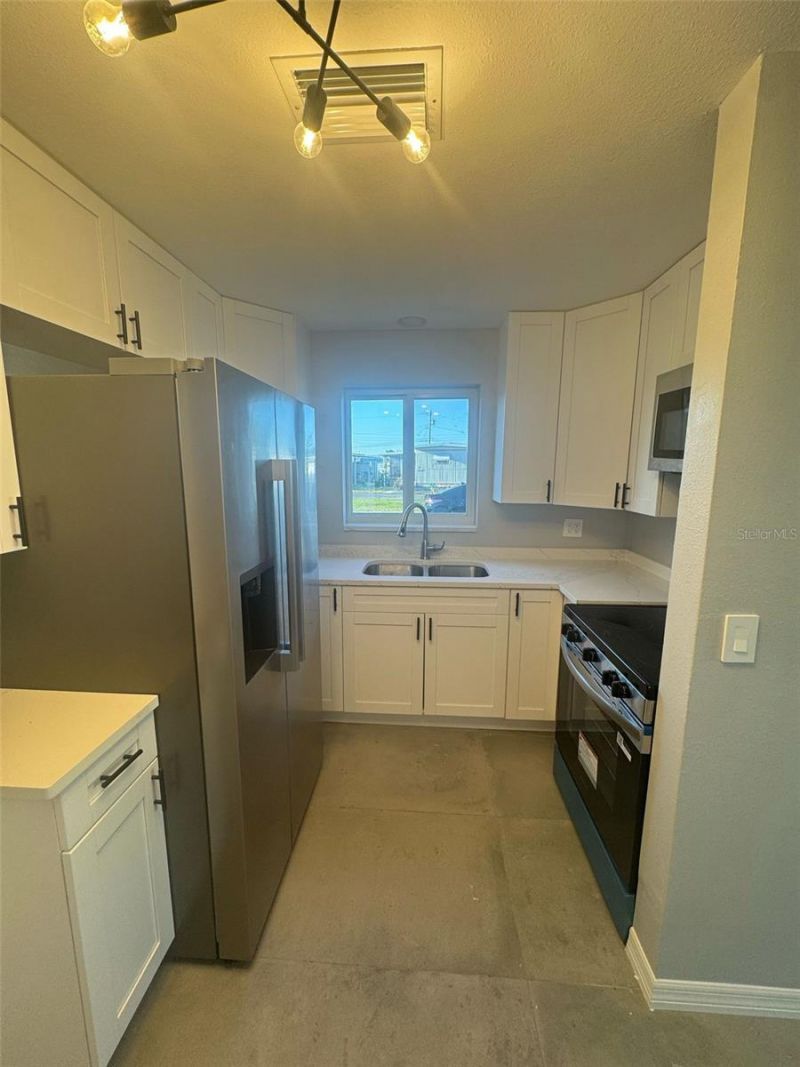 342 51st Avenue N, Saint Petersburg, FL 33703 Photo