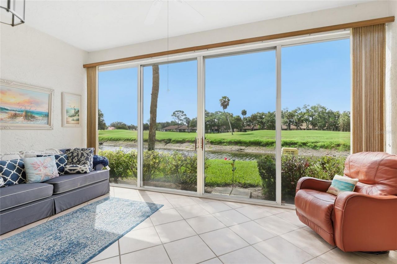 5590 Golf Pointe Drive, Unit 5590, Sarasota, FL 34243 Photo
