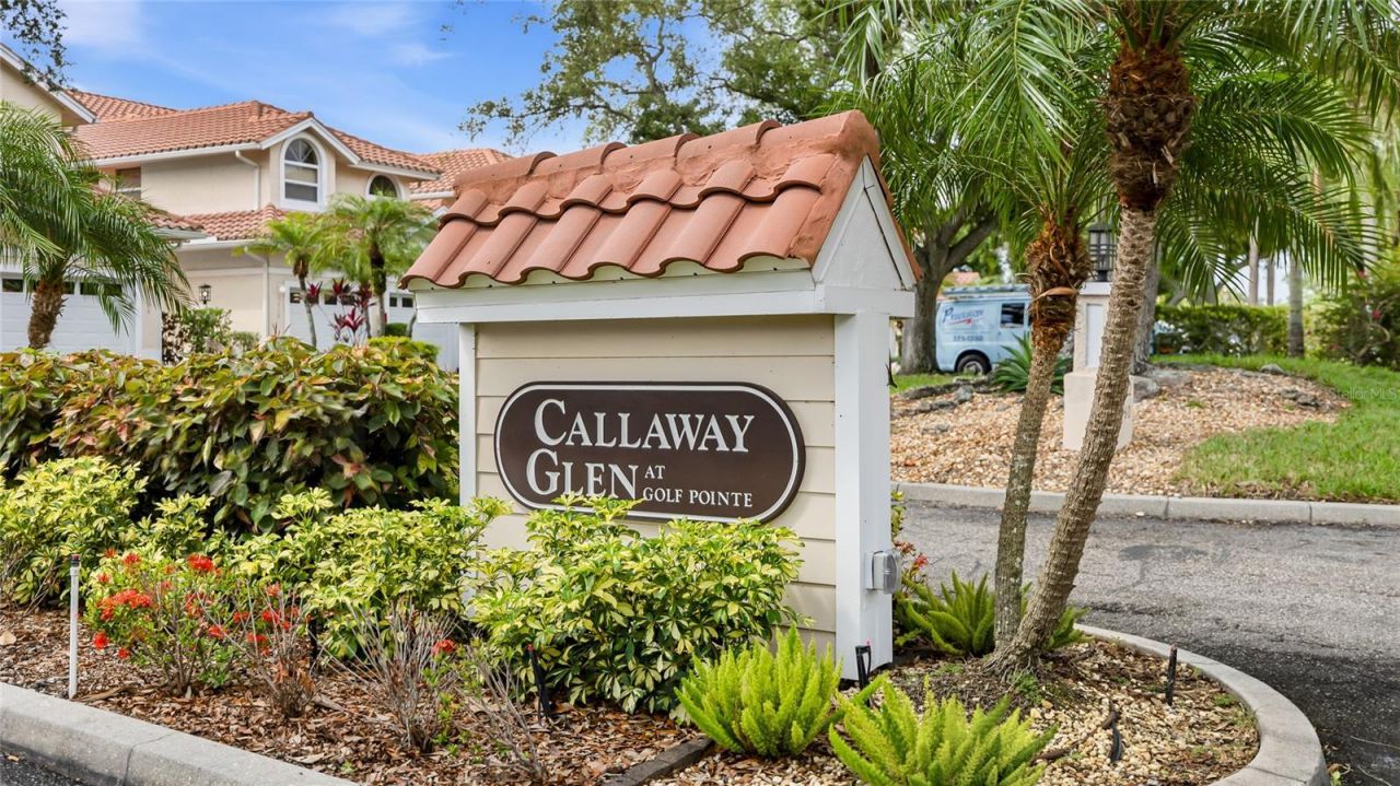 5590 Golf Pointe Drive, Unit 5590, Sarasota, FL 34243 Photo