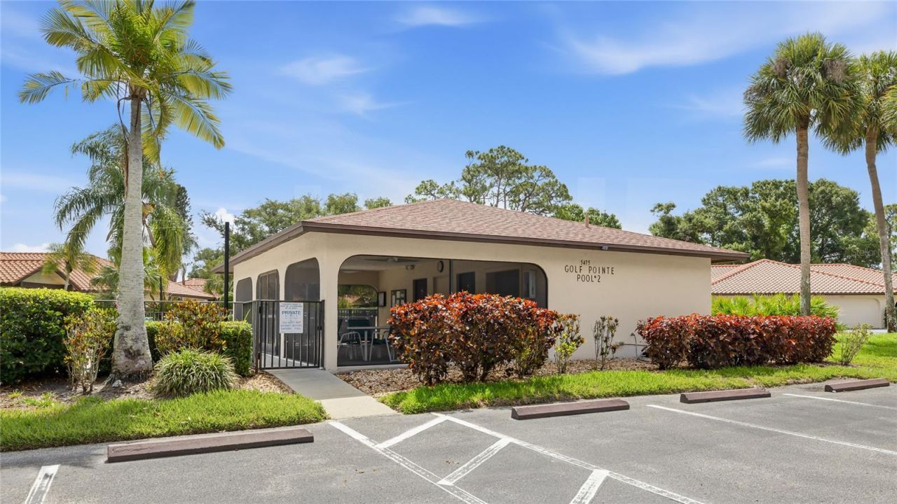 5590 Golf Pointe Drive, Unit 5590, Sarasota, FL 34243 Photo