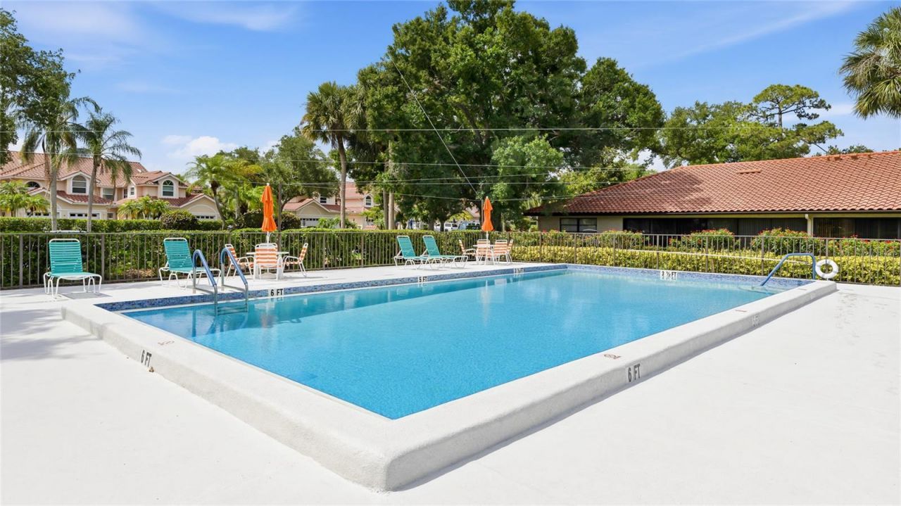 5590 Golf Pointe Drive, Unit 5590, Sarasota, FL 34243 Photo