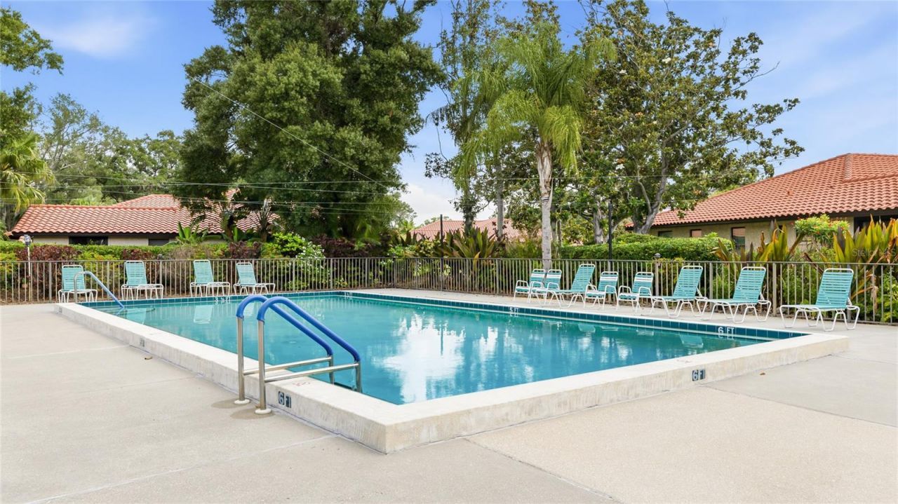 5590 Golf Pointe Drive, Unit 5590, Sarasota, FL 34243 Photo