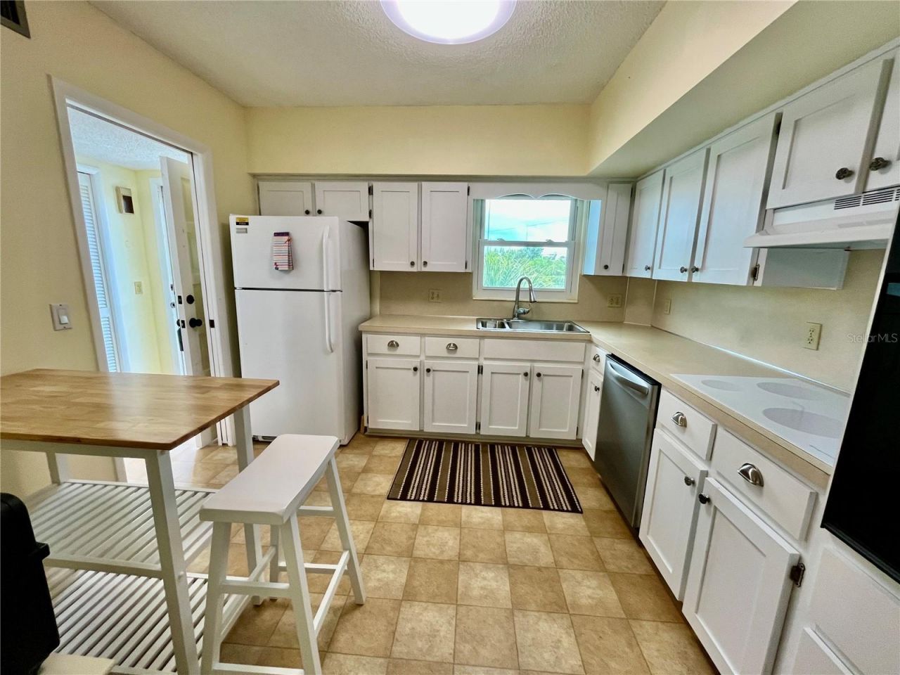 2292 Costa Rican Drive, Unit 22, Clearwater, FL 33763 Photo