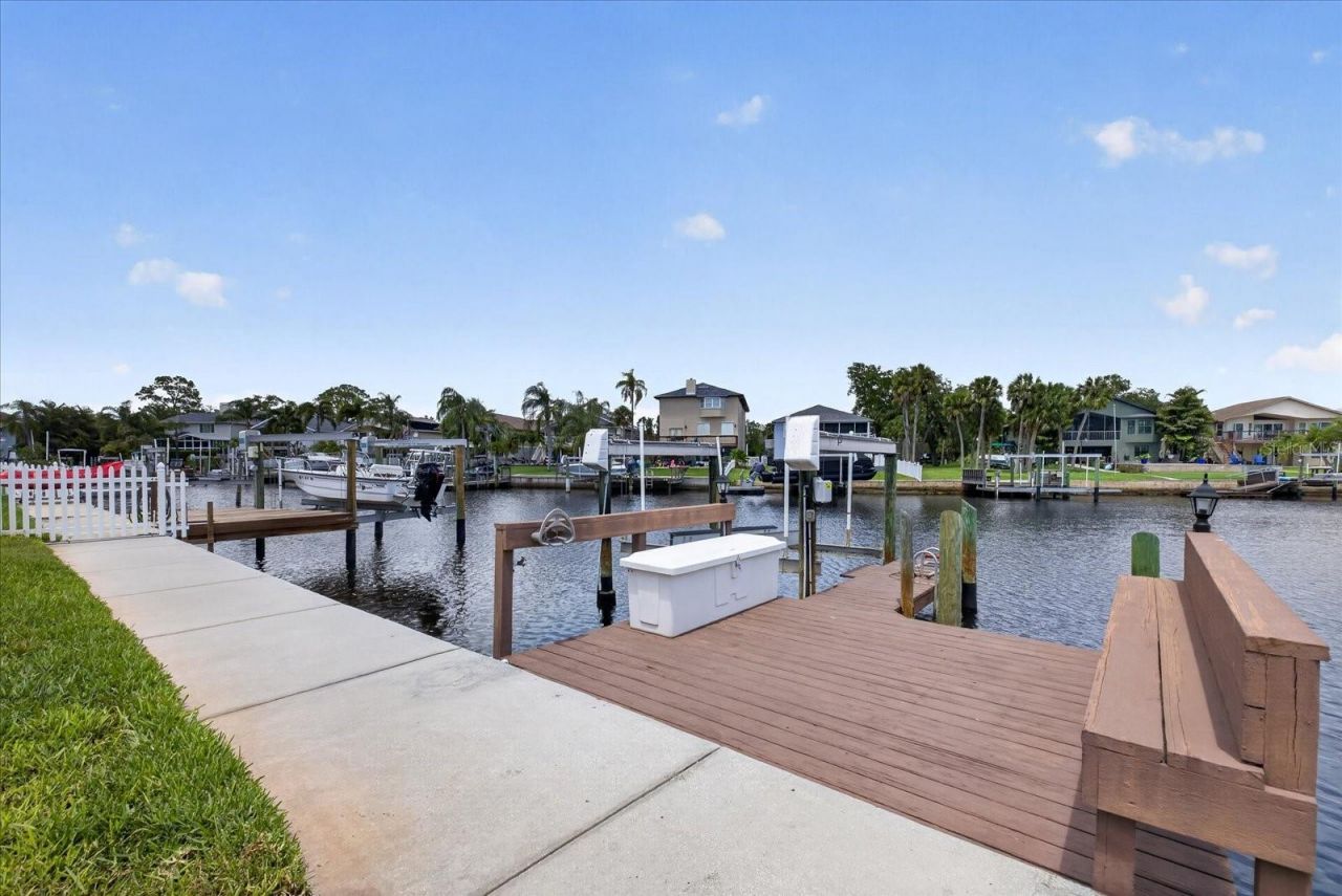 6236 Bayside Drive, New Port Richey, FL 34652 Photo
