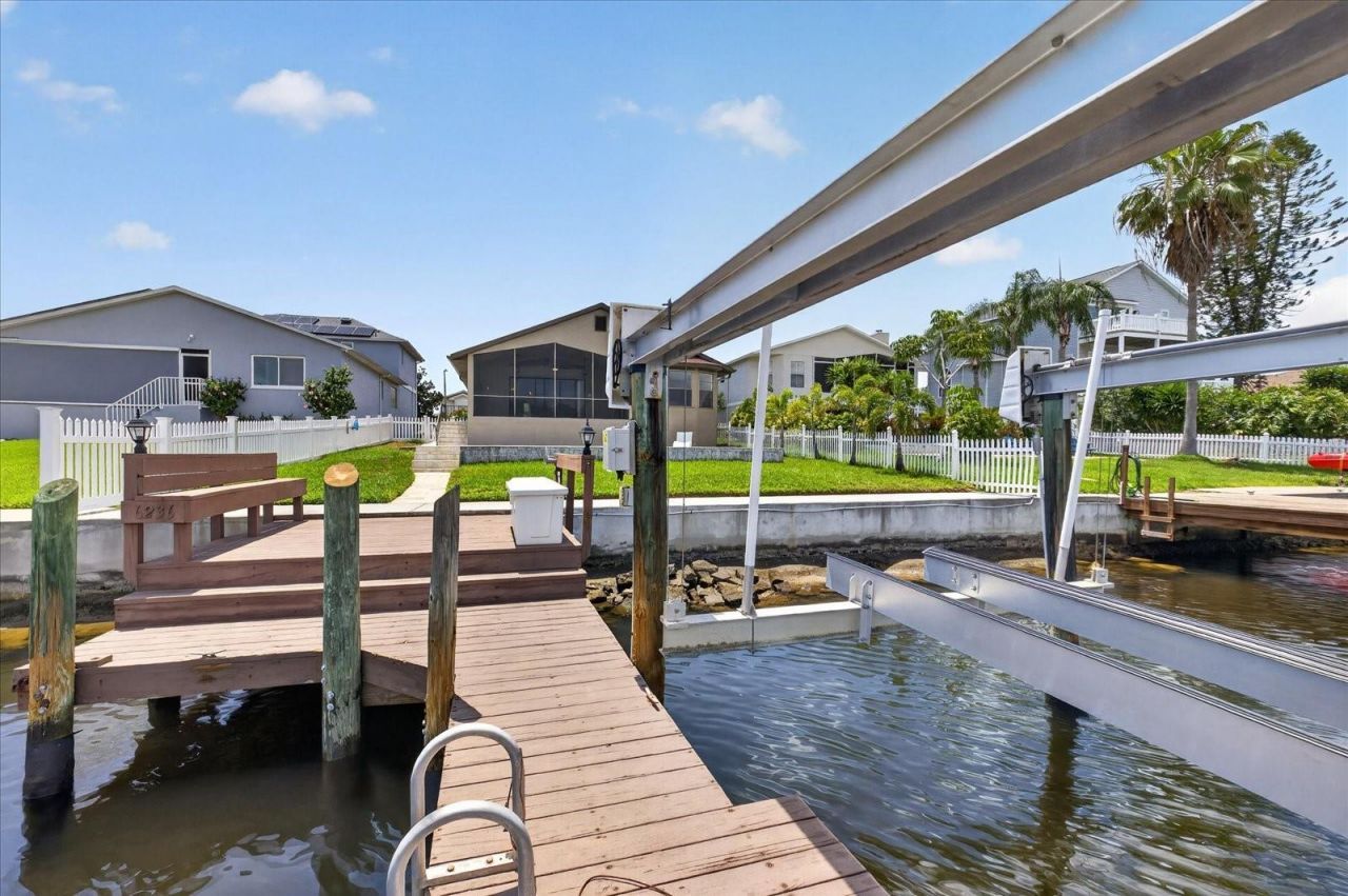 6236 Bayside Drive, New Port Richey, FL 34652 Photo