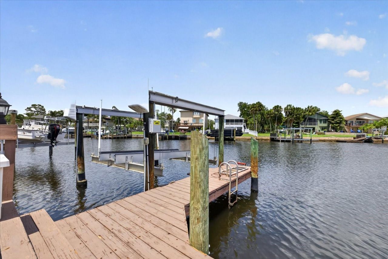 6236 Bayside Drive, New Port Richey, FL 34652 Photo